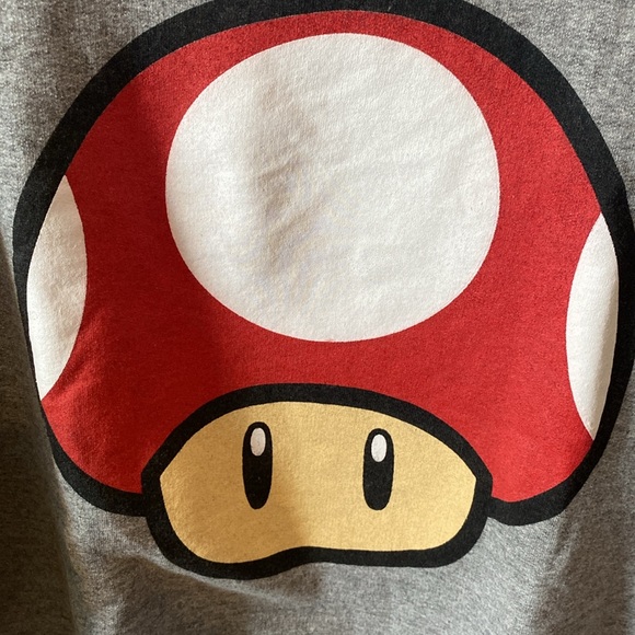 Super Mario Mushroom Sweatshirt - Picture 5 of 6